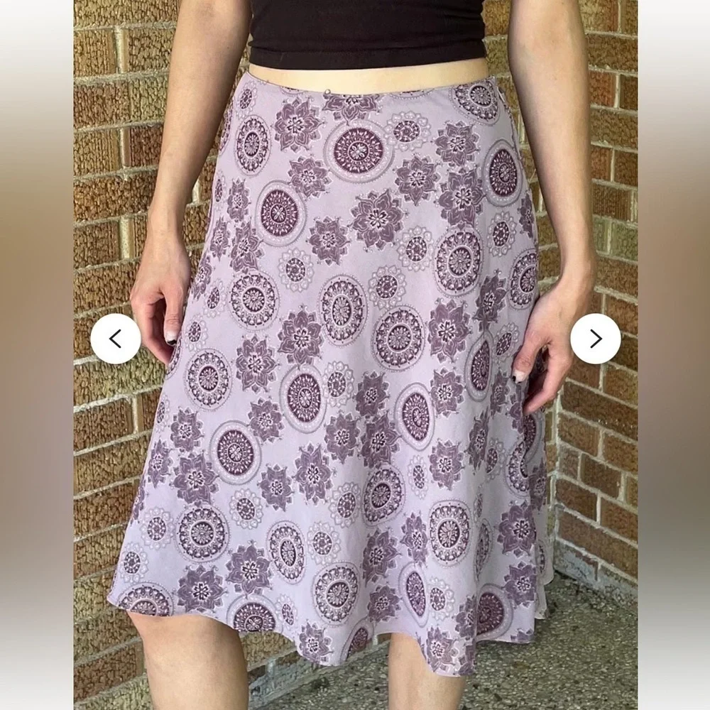 VINTAGE | Purple Y2K-era purple paisley floral mandala print skirt size 5/6 - Picture 1 of 5